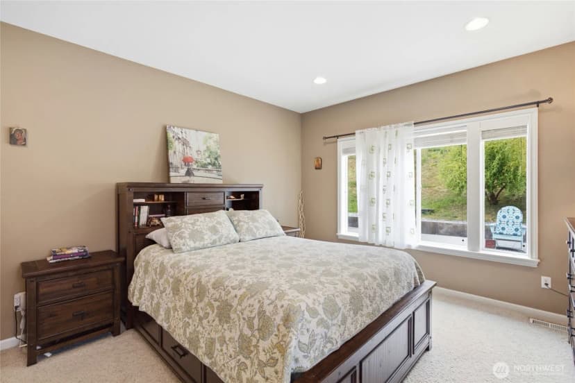 Property photo for 9245 Piperhill Drive Se, Olympia photo 12