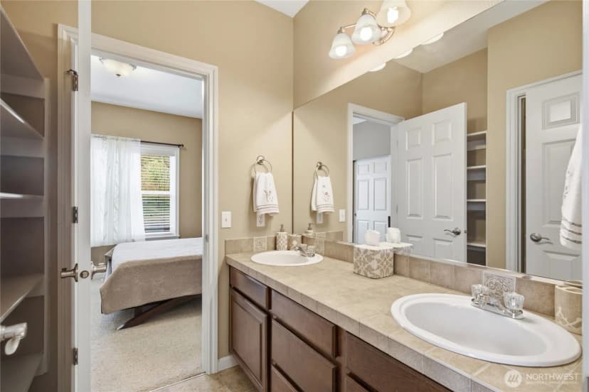 Property photo for 9245 Piperhill Drive Se, Olympia photo 32