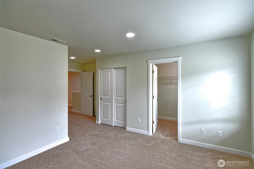 Property photo for 14023 34th Drive Se #b, Mill Creek photo 23
