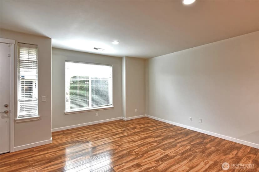 Property photo for 14023 34th Drive Se #b, Mill Creek photo 8