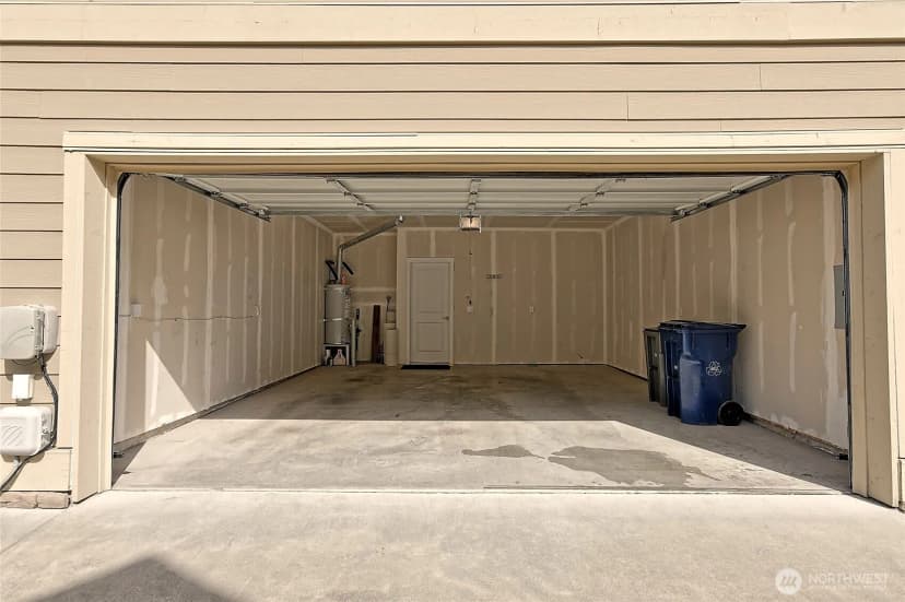Property photo for 14023 34th Drive Se #b, Mill Creek photo 33