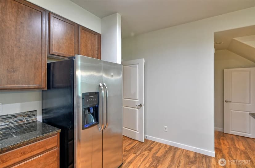 Property photo for 14023 34th Drive Se #b, Mill Creek photo 13