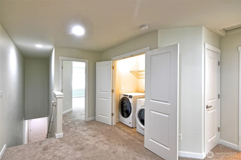 Property photo for 14023 34th Drive Se #b, Mill Creek photo 19