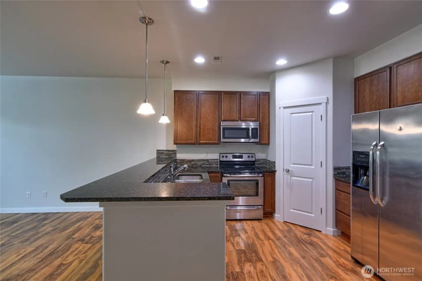 Property photo for 14023 34th Drive Se #b, Mill Creek photo 16