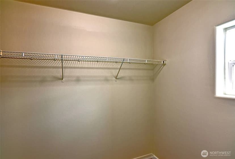 Property photo for 14023 34th Drive Se #b, Mill Creek photo 25