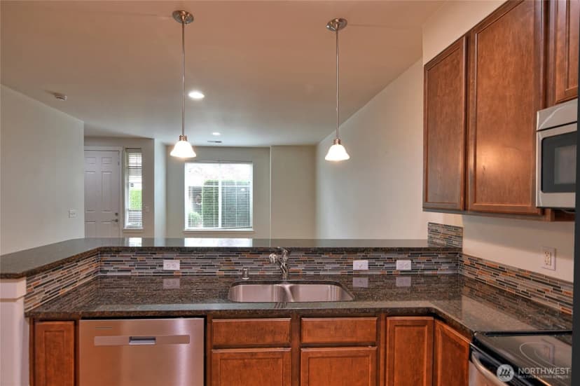 Property photo for 14023 34th Drive Se #b, Mill Creek photo 12