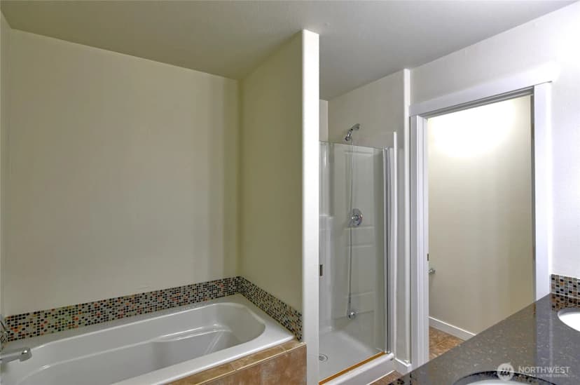 Property photo for 14023 34th Drive Se #b, Mill Creek photo 21