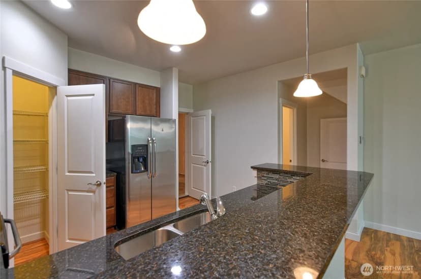 Property photo for 14023 34th Drive Se #b, Mill Creek photo 10