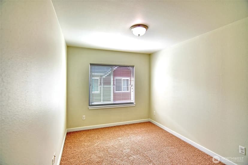 Property photo for 14023 34th Drive Se #b, Mill Creek photo 29