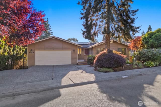Property photo for 13730 Se 23rd Lane, Bellevue