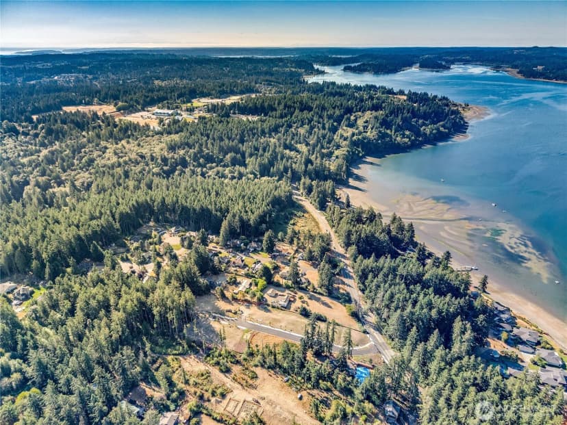 Property photo for 1 Windham Lane, Bremerton photo 13
