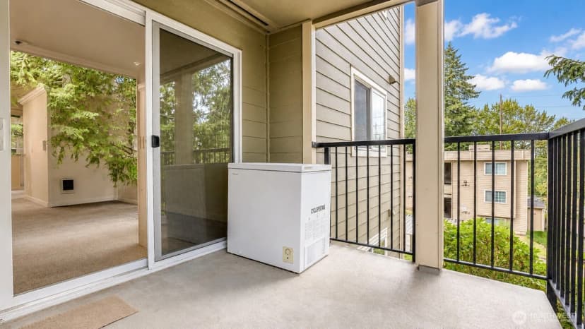 Property photo for 28307 18th Avenue S #b201, Federal Way photo 9