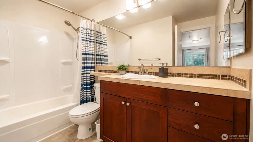 Property photo for 28307 18th Avenue S #b201, Federal Way photo 11