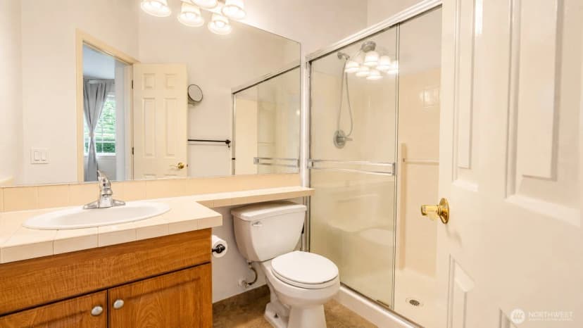 Property photo for 13000 Admiralty Way #c205, Everett photo 17