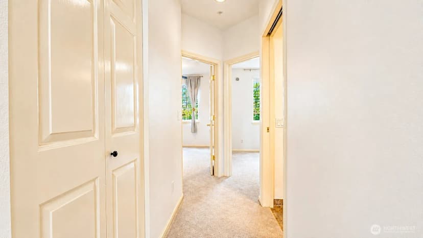 Property photo for 13000 Admiralty Way #c205, Everett photo 11