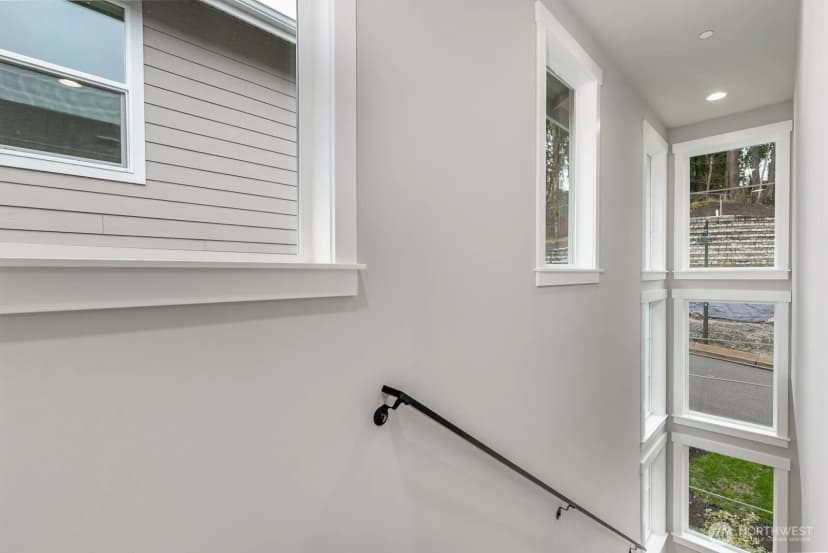 Property photo for 20309 94th Drive Ne, Bothell photo 16