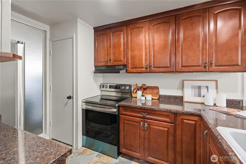 Property photo for 6788 138th Avenue Ne #623, Redmond photo 9