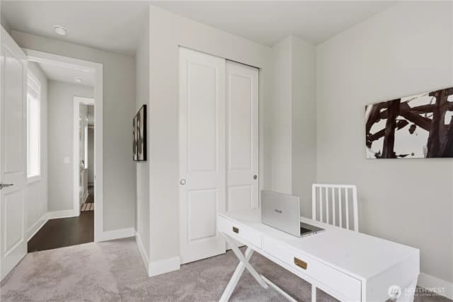 Property photo for 8215 Ne 126th Drive, Kirkland photo 3