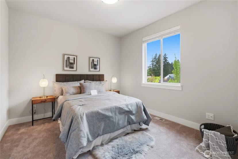 Property photo for 8215 Ne 126th Drive, Kirkland photo 19