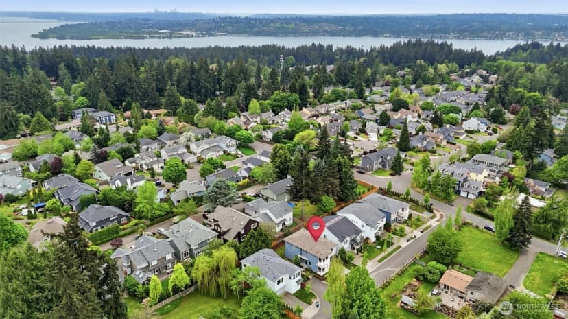 Property photo for 8215 Ne 126th Drive, Kirkland photo 27