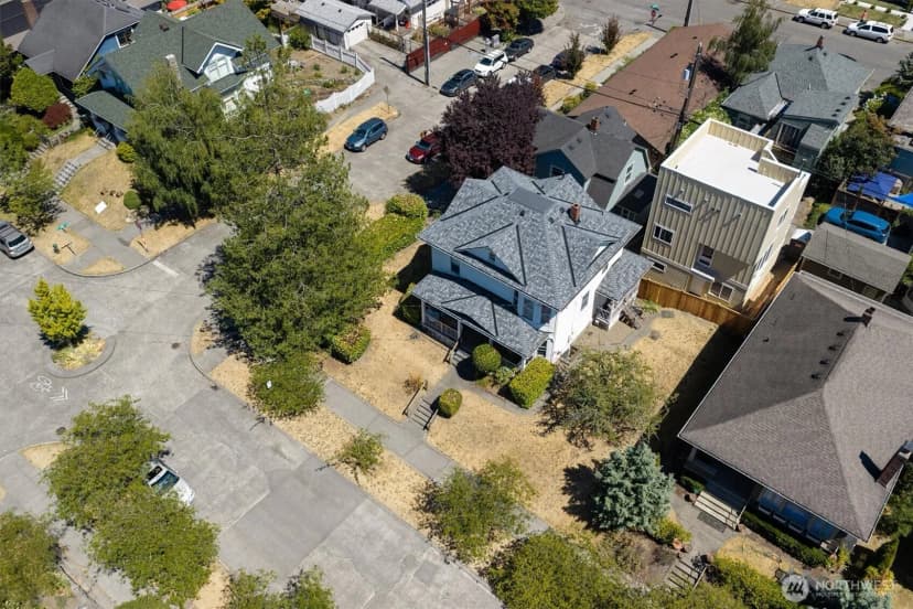 Property photo for 5522 12th Avenue Ne, Seattle photo 30
