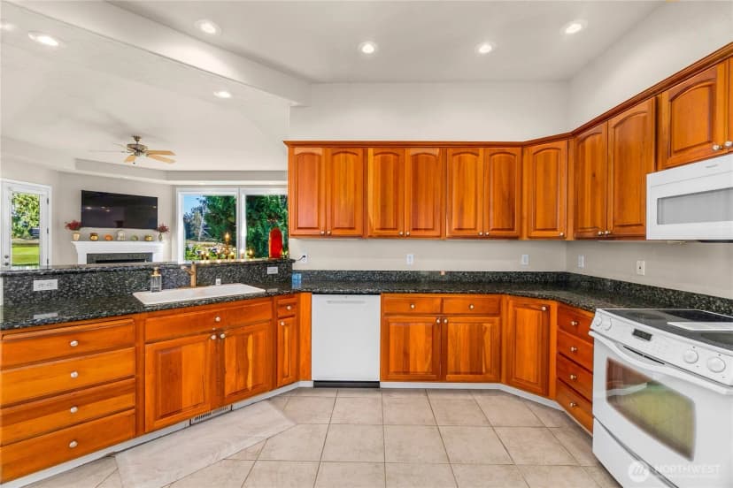 Property photo for 3847 Prestwick Lane Se, Olympia photo 16