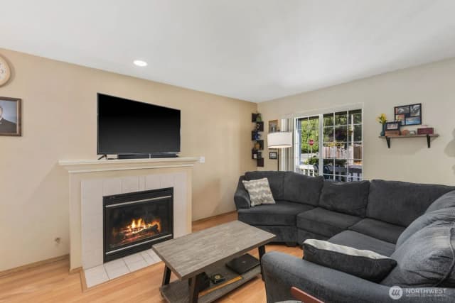 Property photo for 6260 Alexis Drive Ne, Bremerton photo 5