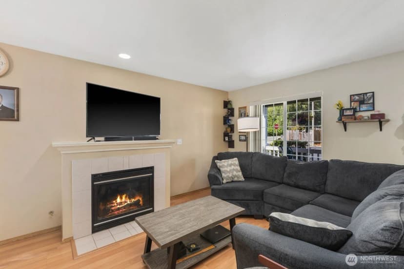 Property photo for 6260 Alexis Drive Ne, Bremerton photo 5