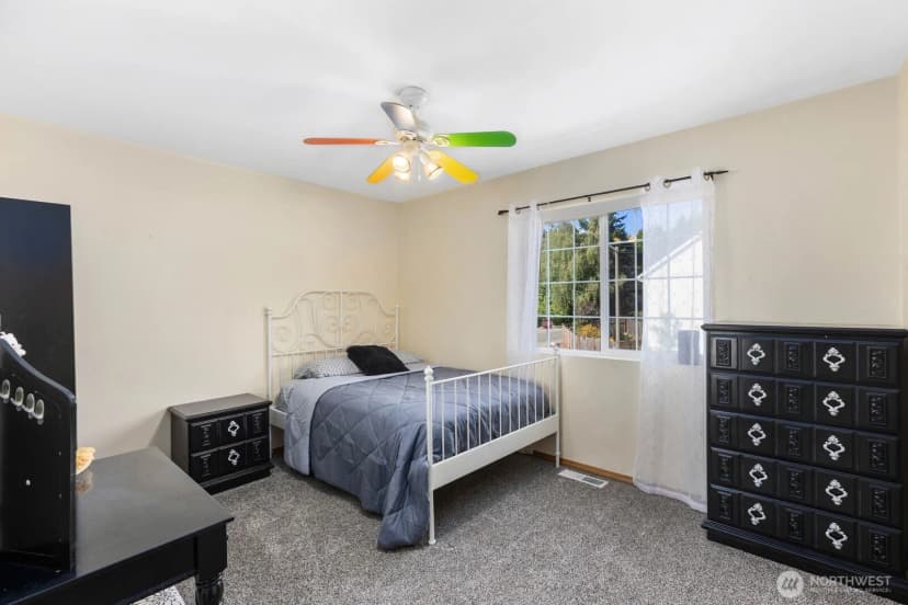 Property photo for 6260 Alexis Drive Ne, Bremerton photo 14
