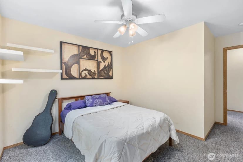 Property photo for 6260 Alexis Drive Ne, Bremerton photo 11