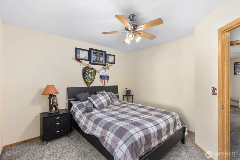 Property photo for 6260 Alexis Drive Ne, Bremerton photo 15
