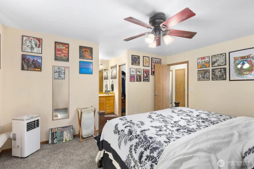 Property photo for 6260 Alexis Drive Ne, Bremerton photo 17