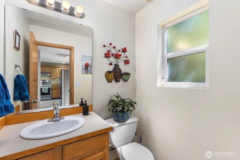 Property photo for 6260 Alexis Drive Ne, Bremerton photo 10