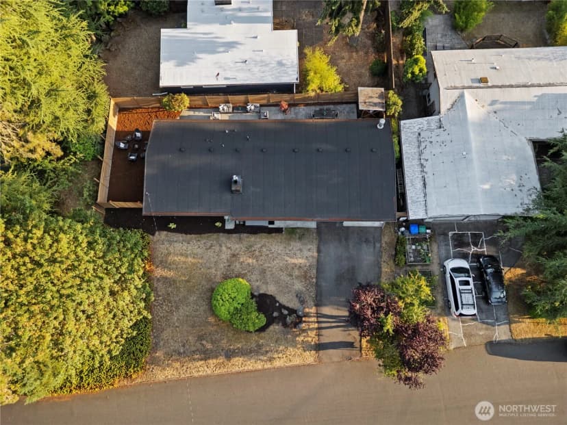 Property photo for 263 N 171st Street, Shoreline photo 35