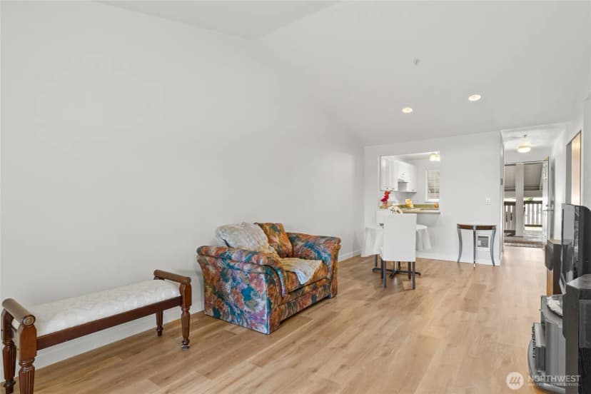 Property photo for 23339 Cedar Way #a302, Mountlake Terrace photo 6