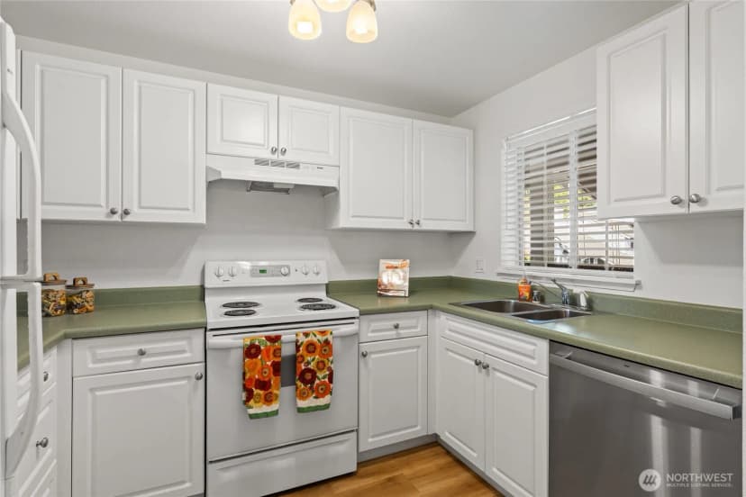 Property photo for 23339 Cedar Way #a302, Mountlake Terrace photo 18