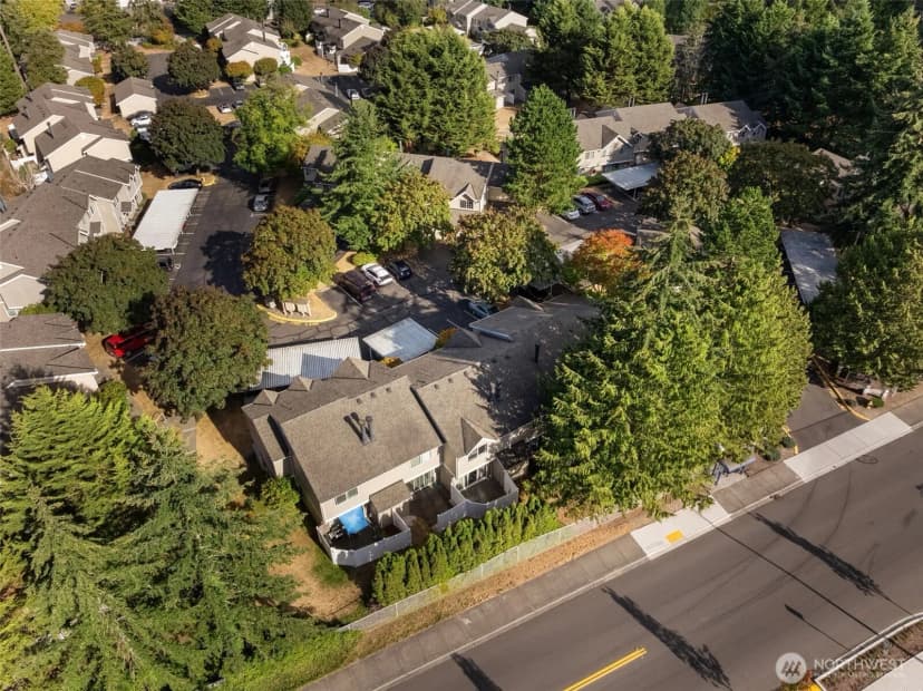 Property photo for 2100 S 336th Street #p4, Federal Way photo 32