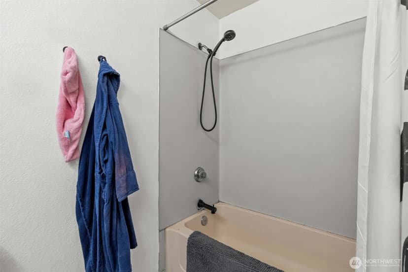 Property photo for 2100 S 336th Street #p4, Federal Way photo 22