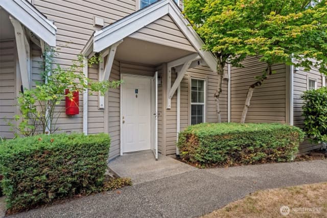 Property photo for 2100 S 336th Street #p4, Federal Way