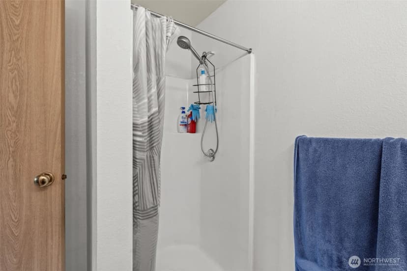 Property photo for 2100 S 336th Street #p4, Federal Way photo 28