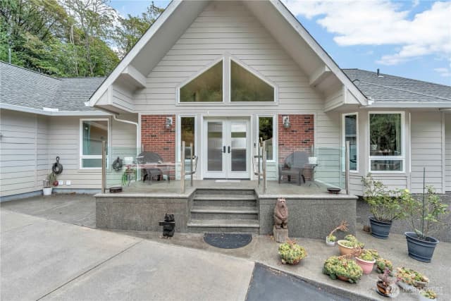 Property photo for 1663 E State Route 4, Cathlamet photo 2
