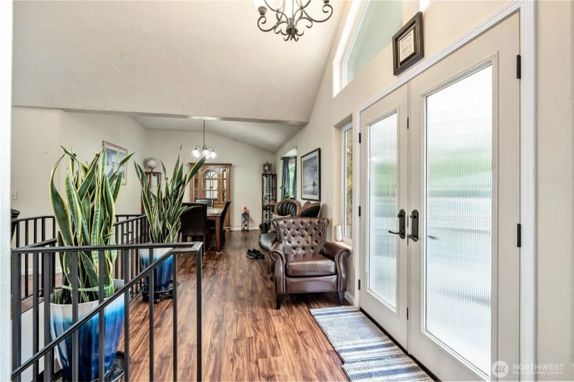 Property photo for 1663 E State Route 4, Cathlamet photo 3