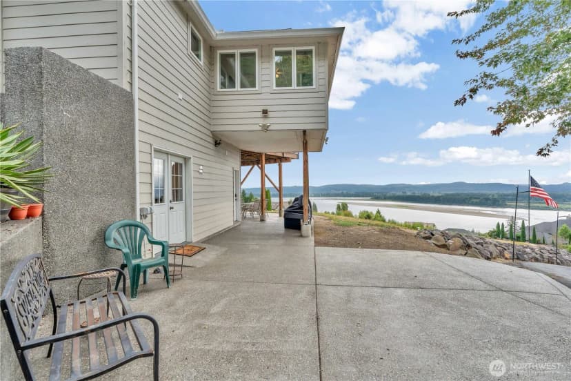 Property photo for 1663 E State Route 4, Cathlamet photo 39