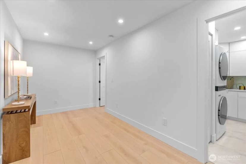 Property photo for 4011 Sw Maryland Place, Seattle photo 19