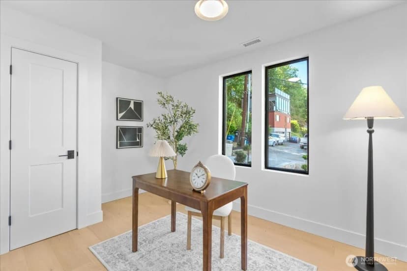 Property photo for 4011 Sw Maryland Place, Seattle photo 16