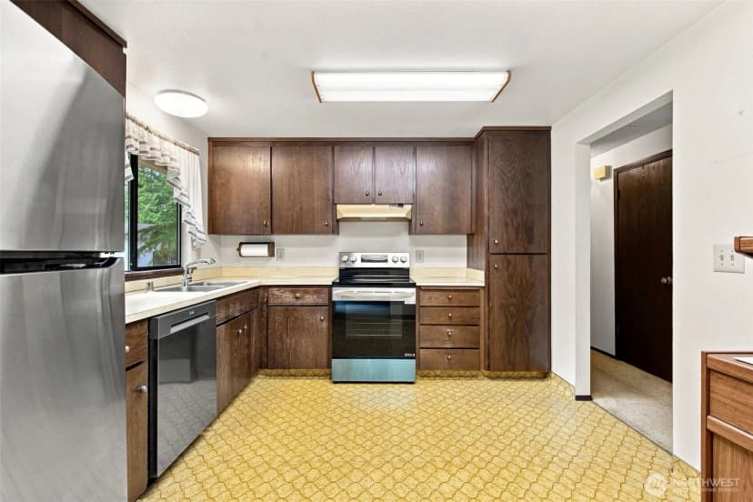 Property photo for 6212 143rd Street Sw, Edmonds photo 22