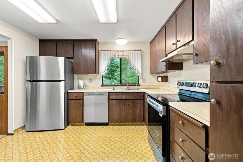 Property photo for 6212 143rd Street Sw, Edmonds photo 21