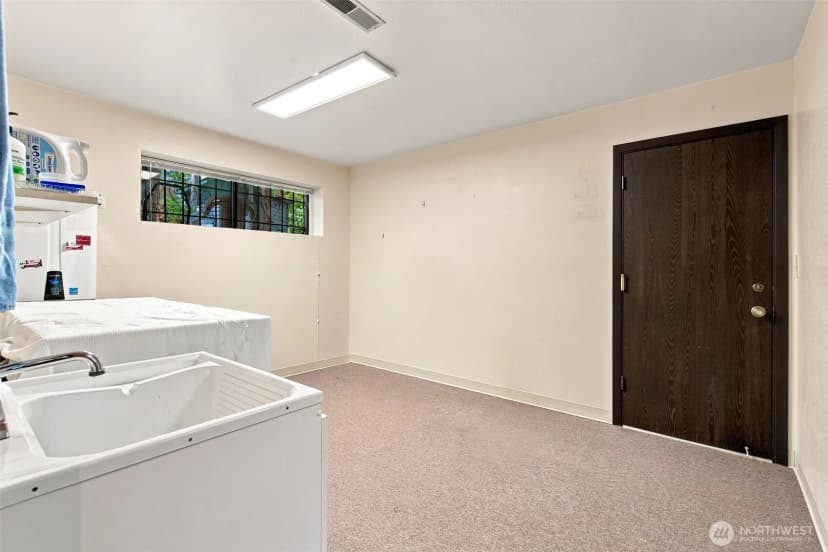 Property photo for 6212 143rd Street Sw, Edmonds photo 37