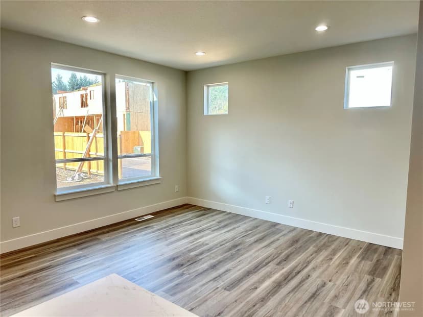 Property photo for 957 Willow St, Kelso photo 4