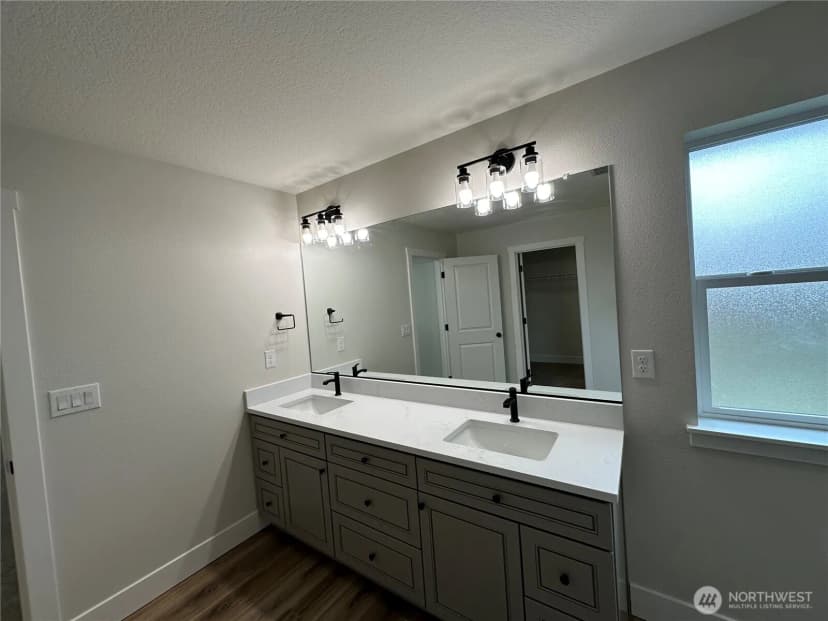 Property photo for 957 Willow St, Kelso photo 15